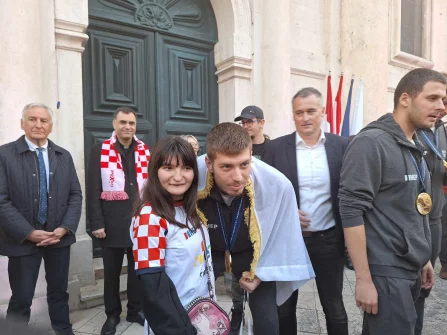 Opis slike