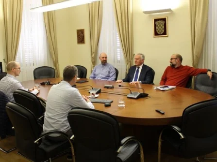Opis slike