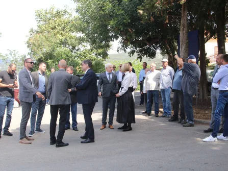 Opis slike