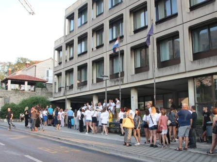 Opis slike