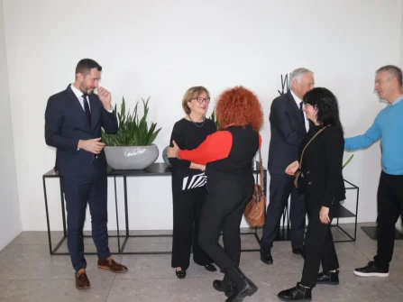 Opis slike