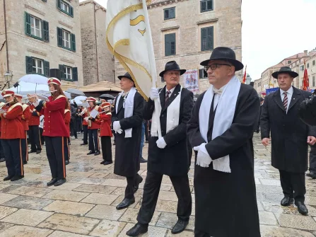 Opis slike