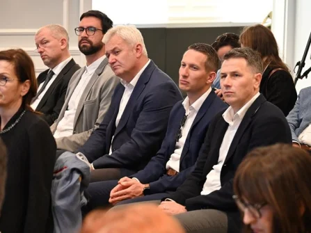 Opis slike