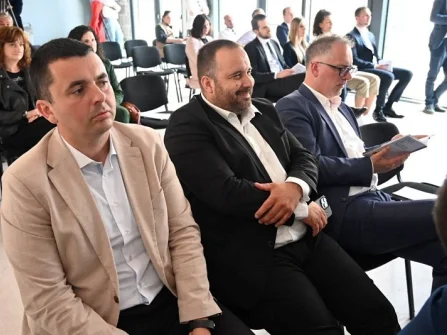 Opis slike