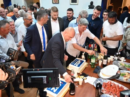 Opis slike