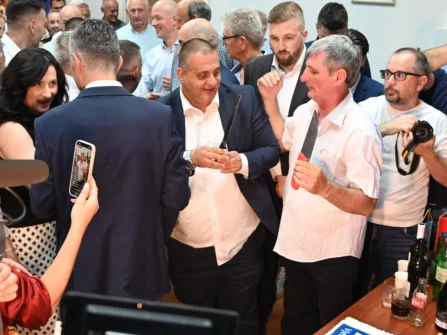Opis slike
