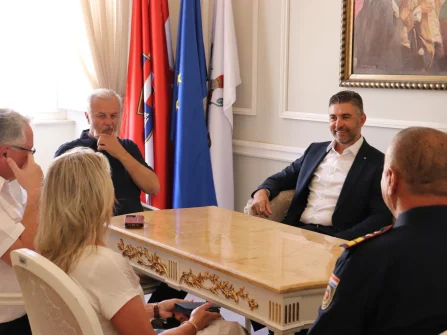 Opis slike