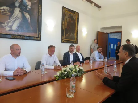 Opis slike
