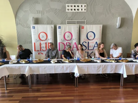 Opis slike