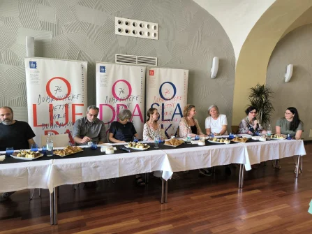 Opis slike