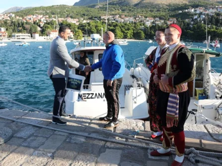 Opis slike