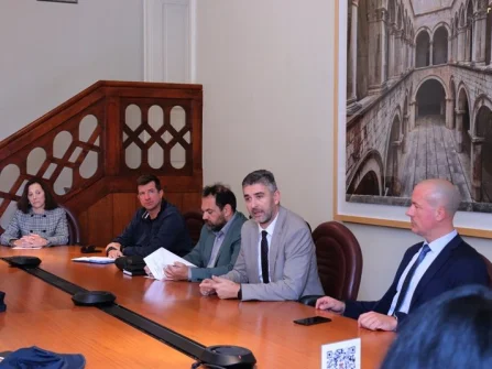 Opis slike