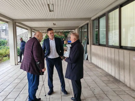 Opis slike