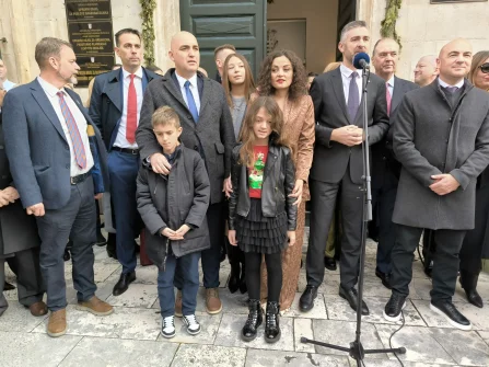 Opis slike
