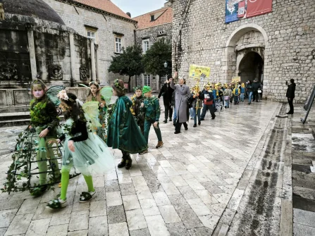Opis slike