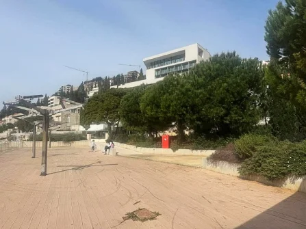 Opis slike