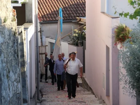 Opis slike