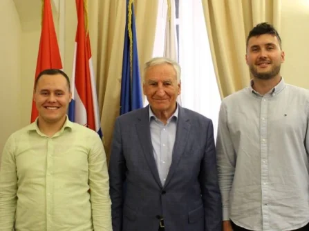 Opis slike