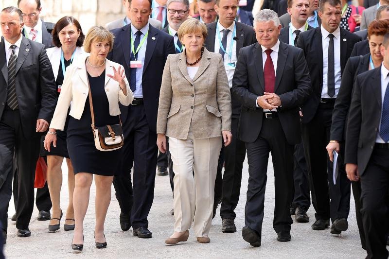 Grgo Jelavić, Pixell