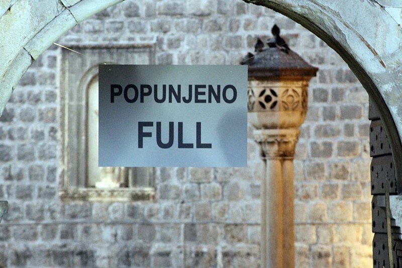 popunjeno_grad_je_mrtav (4)