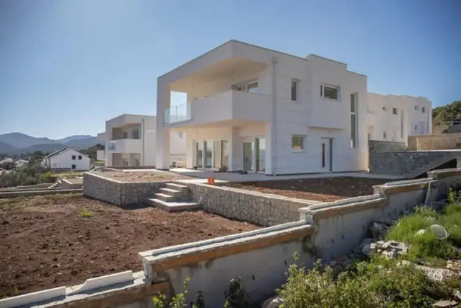 Ovo je vila Halida Bešlića na Pelješcu: "Sad napokon uživam" - Dubrovački  dnevnik