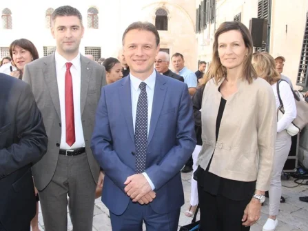 Opis slike