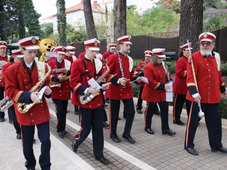 Opis slike