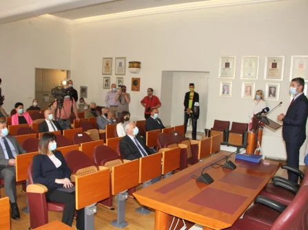 Opis slike