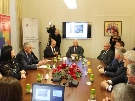 Opis slike
